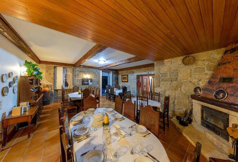 پانسیون Casa De Valdemar