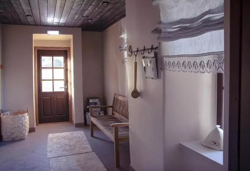 پانسیون Pööni Tavern & Guesthouse