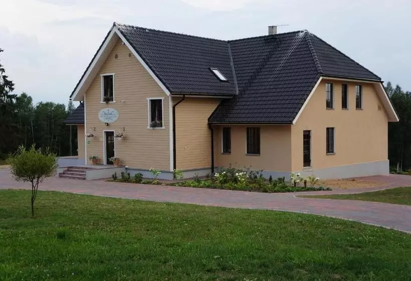 پانسیون Pööni Tavern & Guesthouse