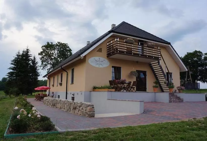پانسیون Pööni Tavern & Guesthouse
