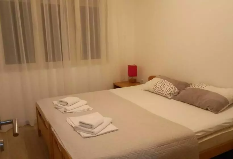 پانسیون Solaris Apartments