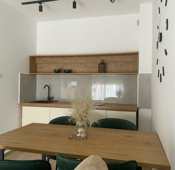 پانسیون Solaris Apartments