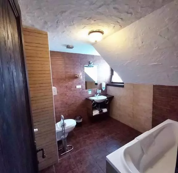 Aamiaismajoitus (B&B) Sári Csárda Panzió