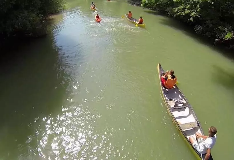 Aamiaismajoitus (B&B) Sári Csárda Panzió