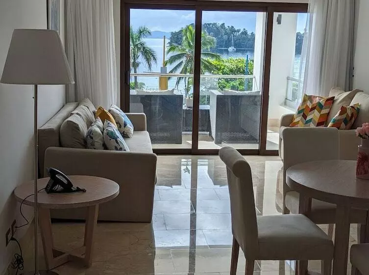 هتل Hacienda Samana Bay