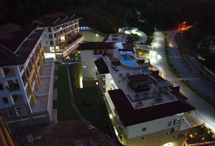 هتل Hacienda Samana Bay