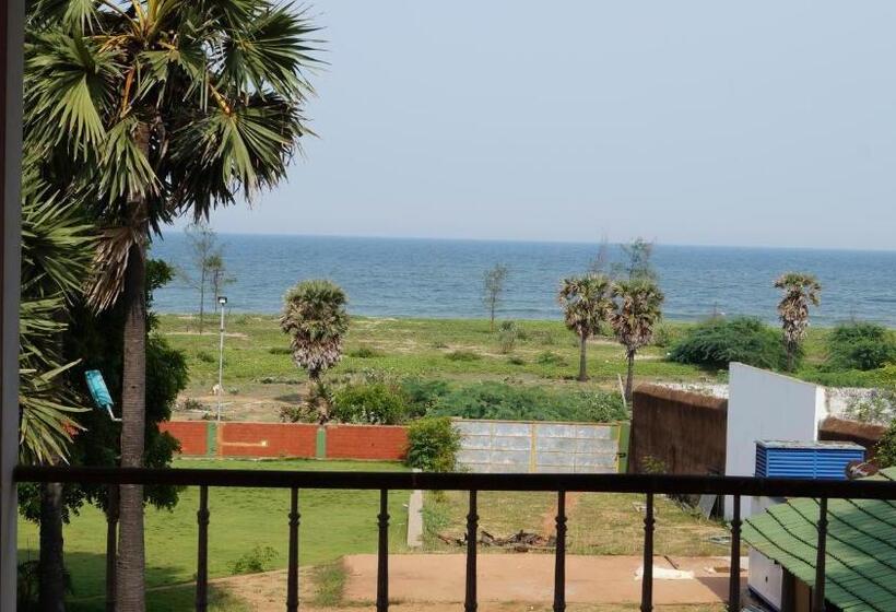 בית מלון כפרי Nalla Eco Beach Resort