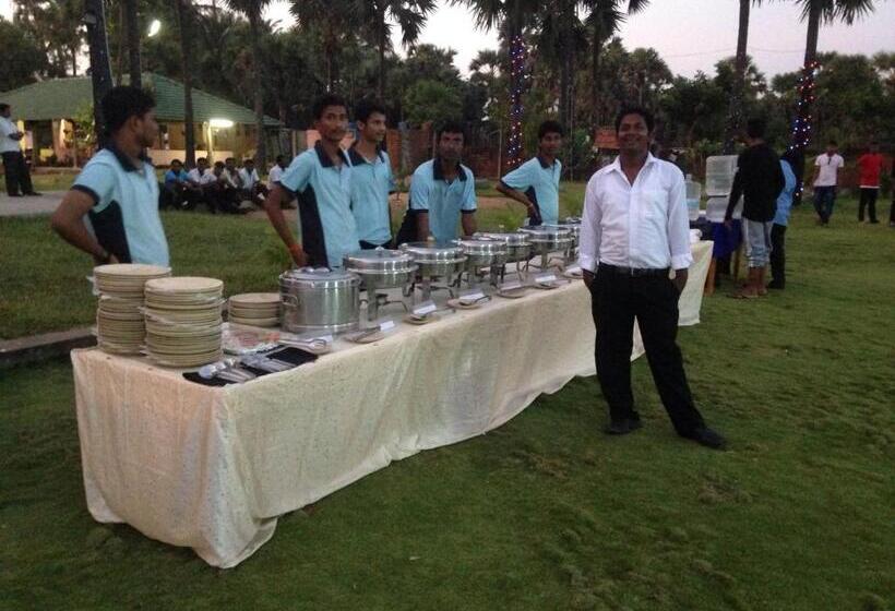 בית מלון כפרי Nalla Eco Beach Resort