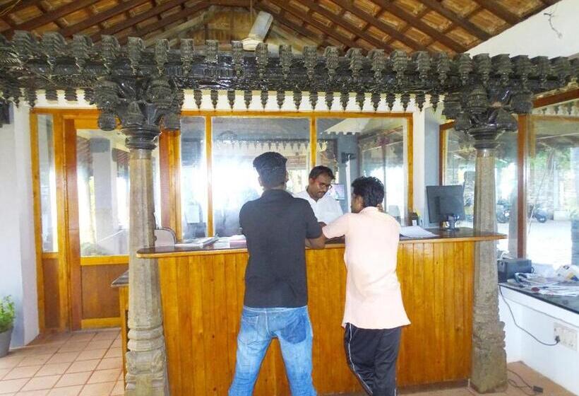 בית מלון כפרי Nalla Eco Beach Resort