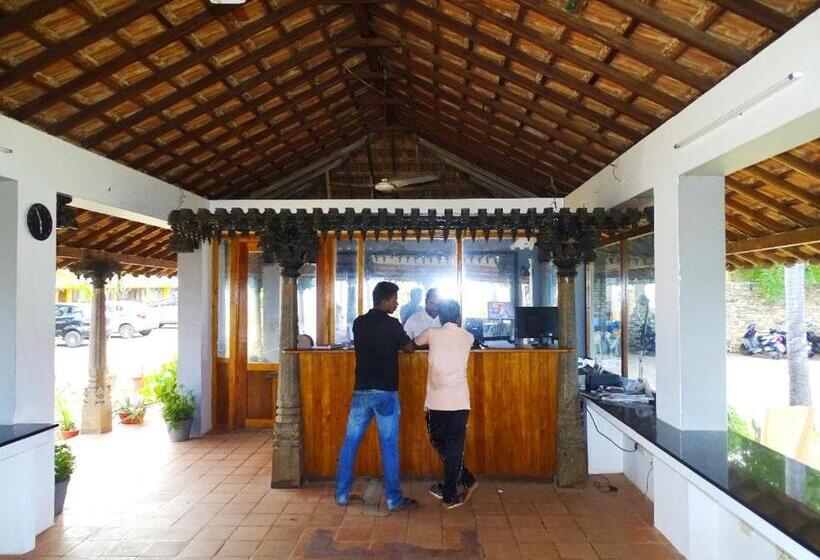 בית מלון כפרי Nalla Eco Beach Resort