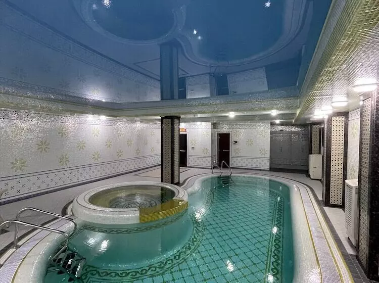 Hotelli Shohjahon Palace