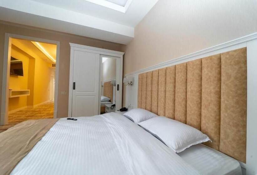 בית מלון כפרי Shohjahon Palace