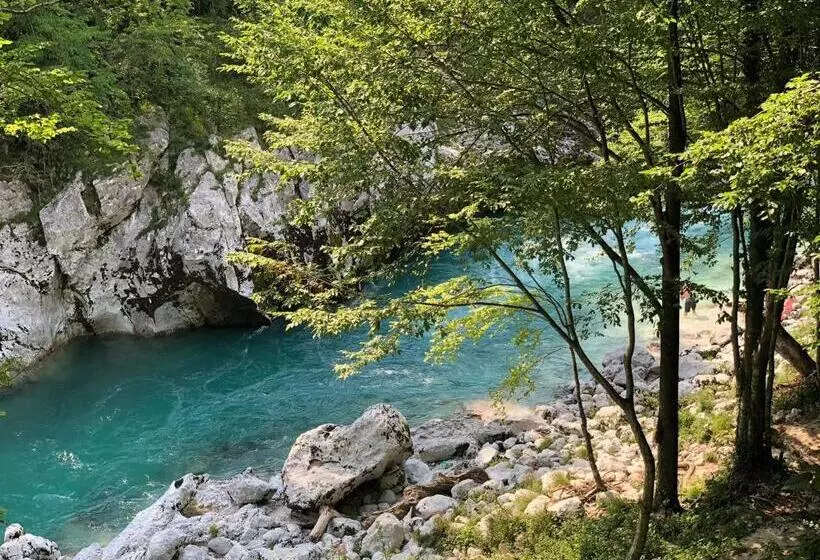 هتل Tourist Farm žvanč