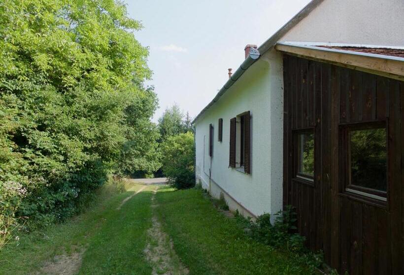 膳宿费 Hétrét Vendégház