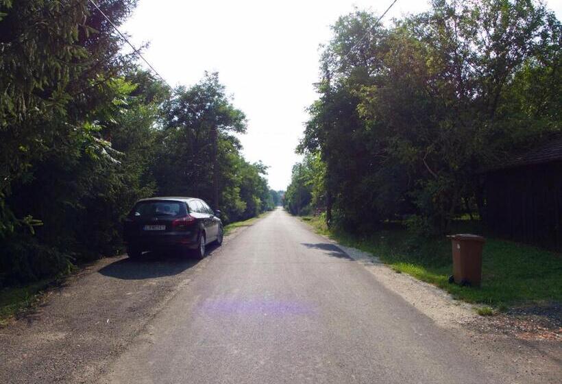 膳宿费 Hétrét Vendégház