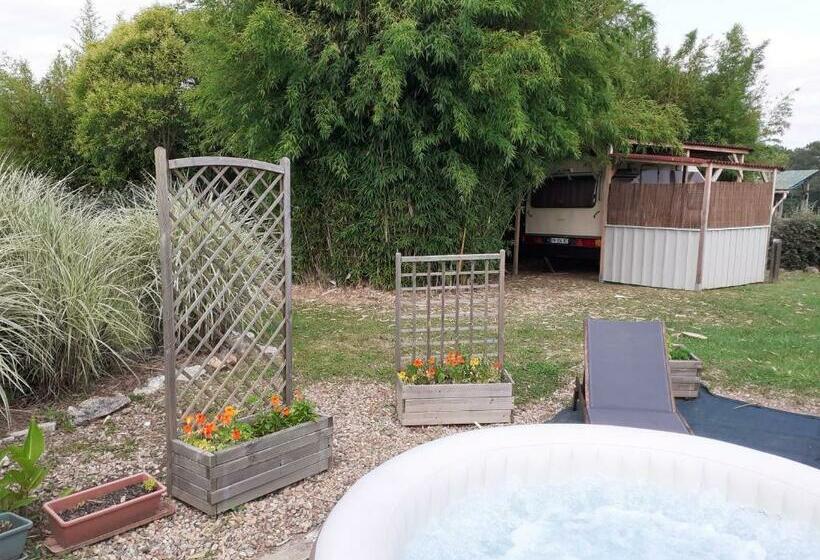 Пансион Maison D Hôtes Afrika Du Queyroux