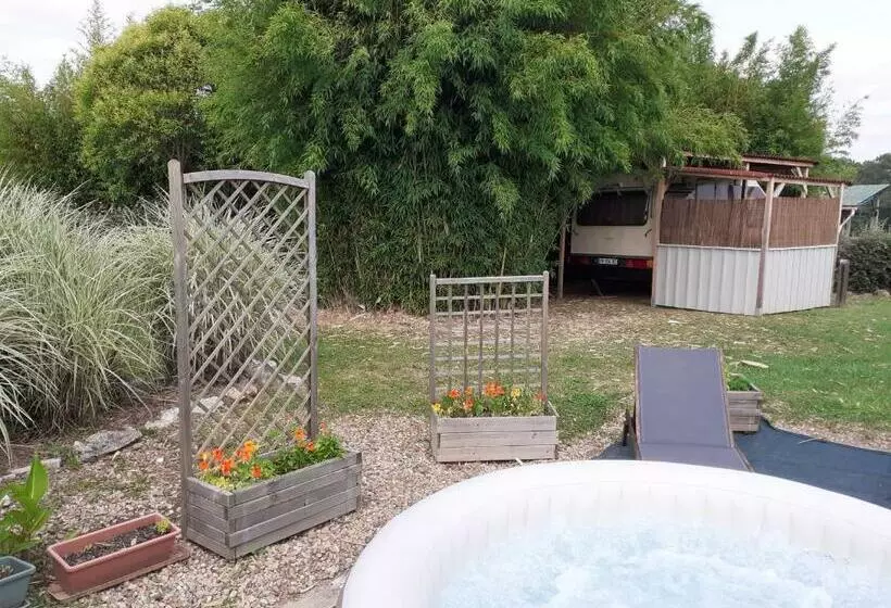 ペンション Maison D Hôtes Afrika Du Queyroux