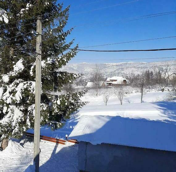 بنسيون Zorianyy Guest House