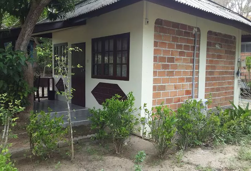 ホテル Calm Beach Resort