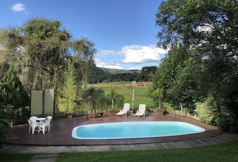 Отель Fazenda Pedras Brancas