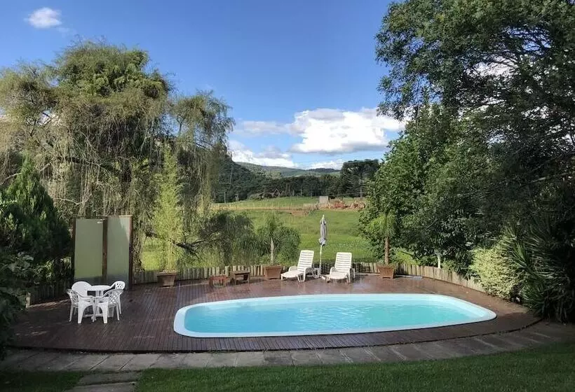 Отель Fazenda Pedras Brancas