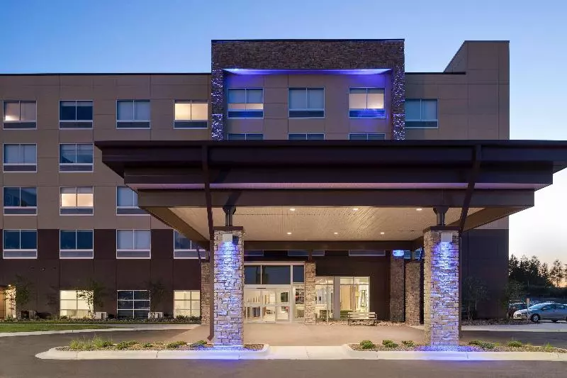 호텔 Holiday Inn Express & Suites Duluth North Miller Hill, An Ihg