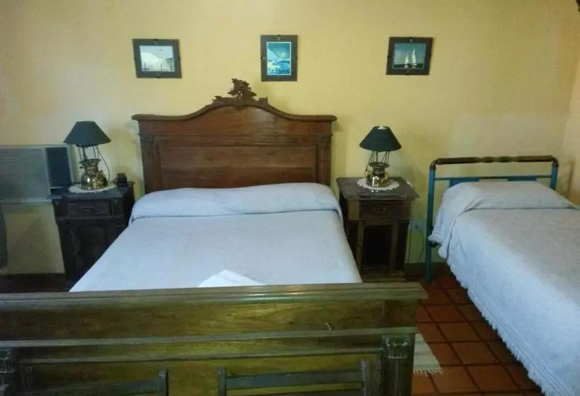 호텔 Hostería Restaurante Del Puerto