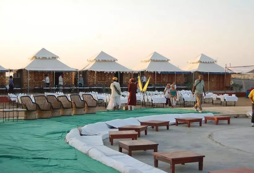 호텔 K K Resorts & Camp