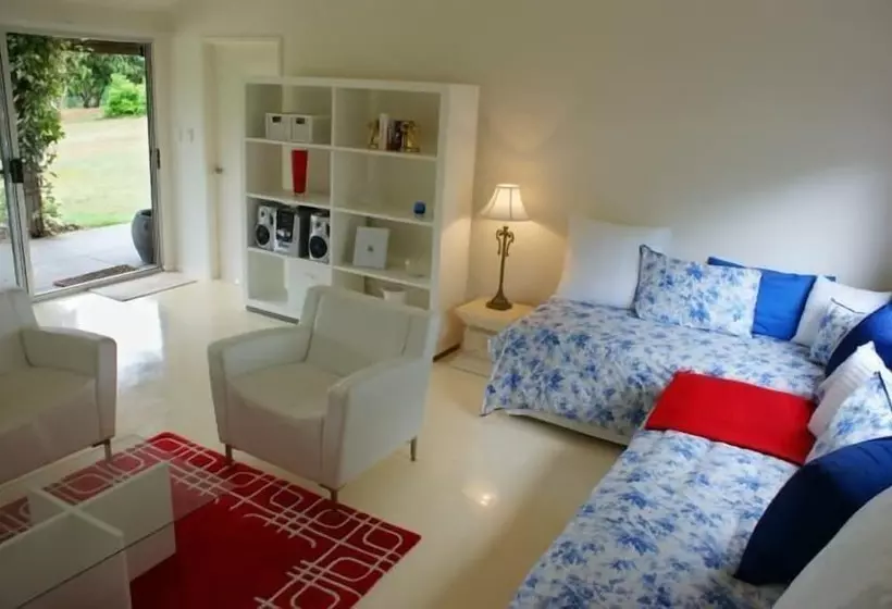 Отель Mango Hill Farm