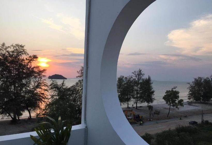 בית מלון כפרי Naia Resort Sihanoukville