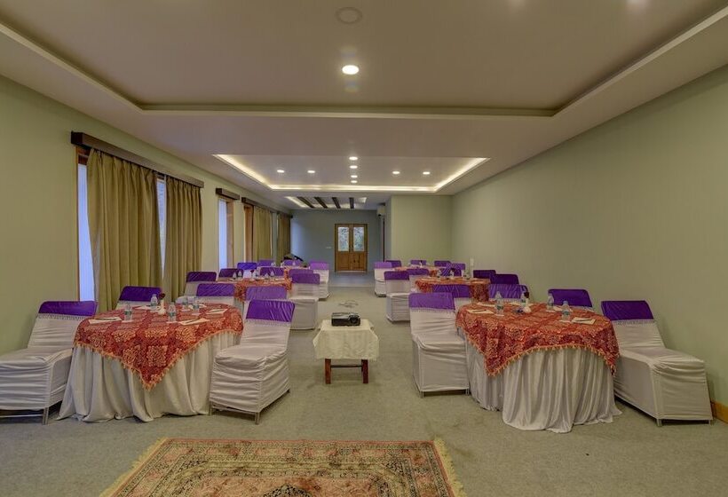 호텔 Raga On The Ganges