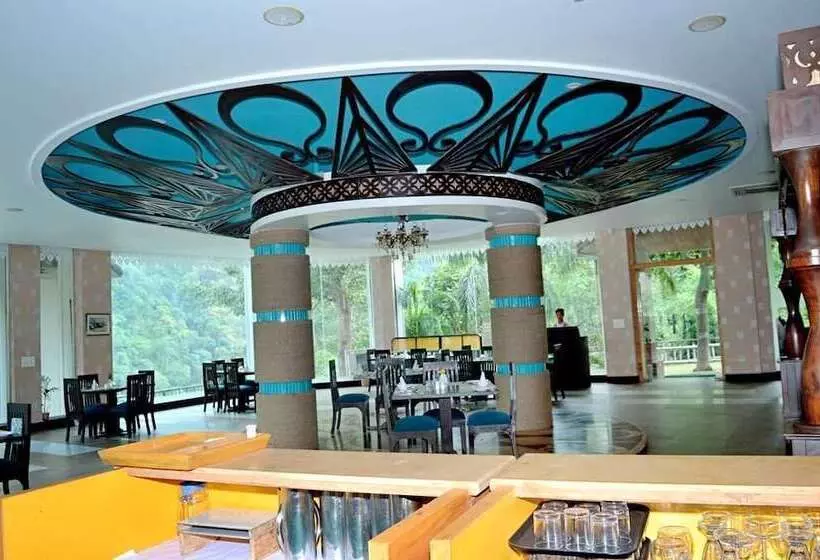 Отель Raga On The Ganges