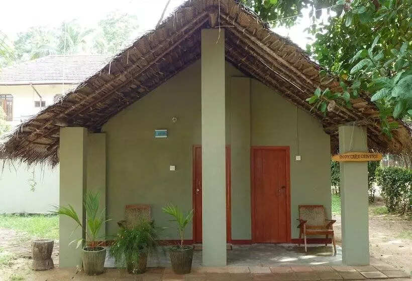 فندق Riviera Resort