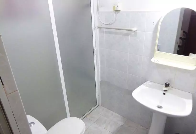 فندق Riviera Resort