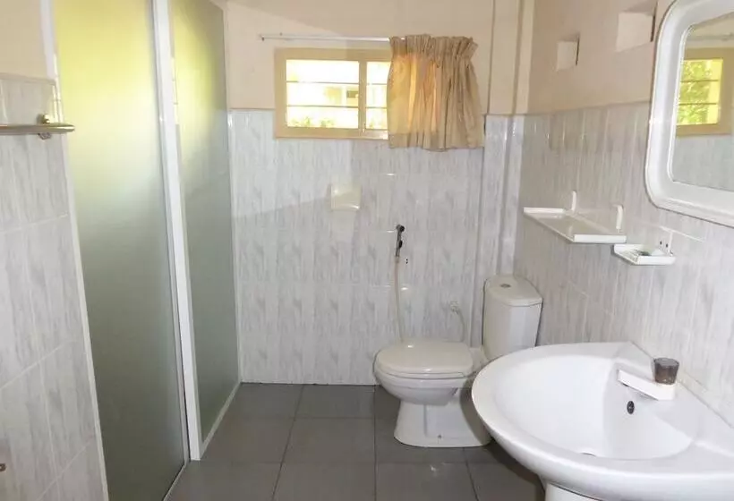 فندق Riviera Resort