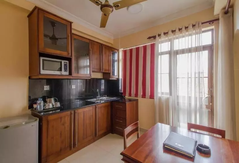 Lafala Hotel & Service Apartment