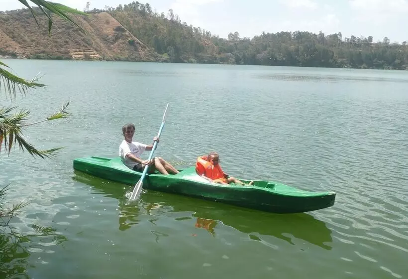 پانسیون Babogaya Lake Viewpoint Lodge