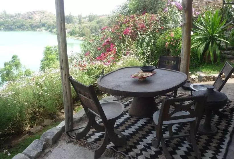 پانسیون Babogaya Lake Viewpoint Lodge