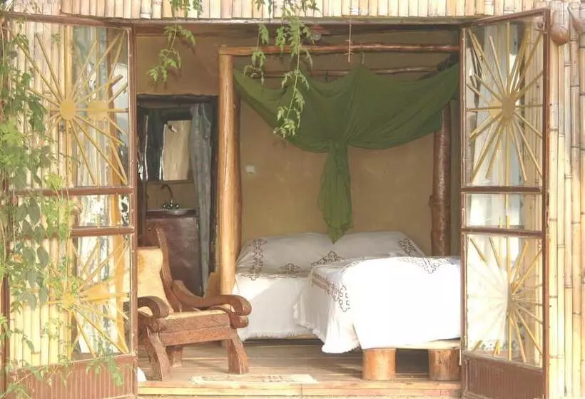 پانسیون Babogaya Lake Viewpoint Lodge