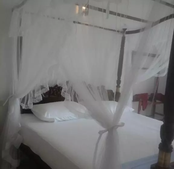 Пансион Peacock Wings Guest