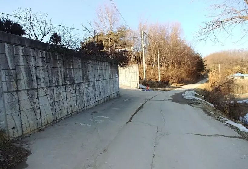 פנסיון Starrynights