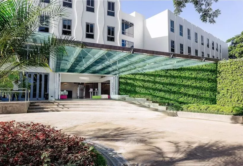 Hotel Canvas Boutique