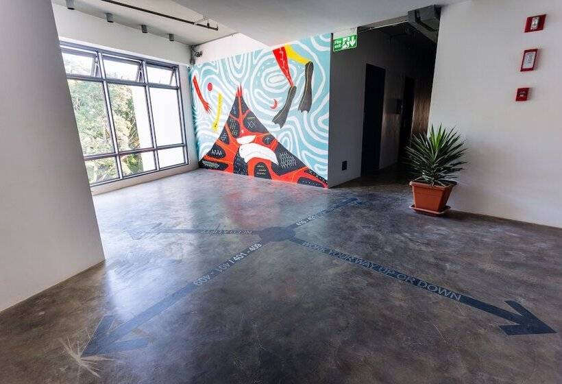 בית מלון כפרי Canvas Boutique