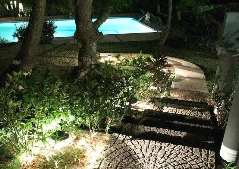 هتل Hacienda Tamarindo