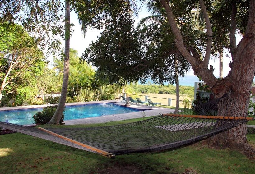 هتل Hacienda Tamarindo