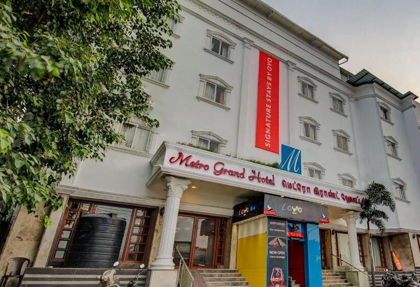 ホテル Metro Grand
