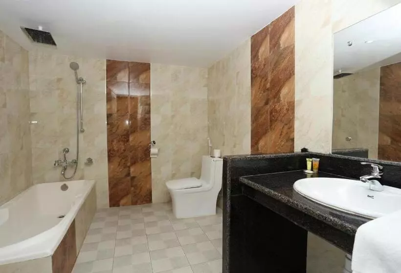 هتل Pokhara Choice Inn