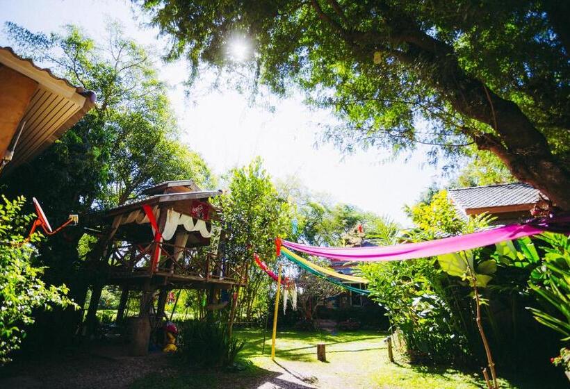 בית מלון כפרי Sawasdeepai River Resort