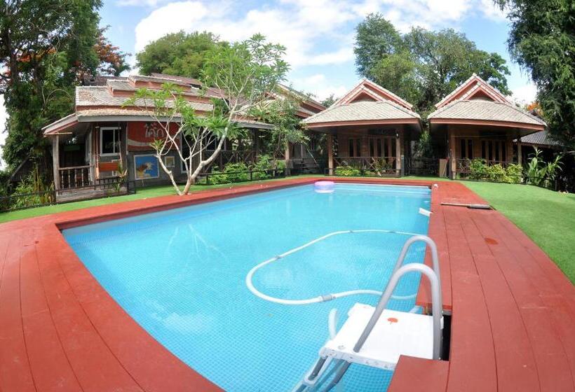 בית מלון כפרי Sawasdeepai River Resort