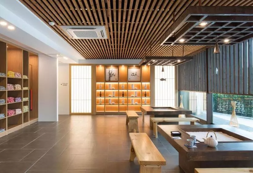 Отель Tomonoya Ryokan Geoje